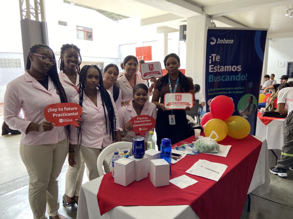 Estudiantes del PoliSuperior