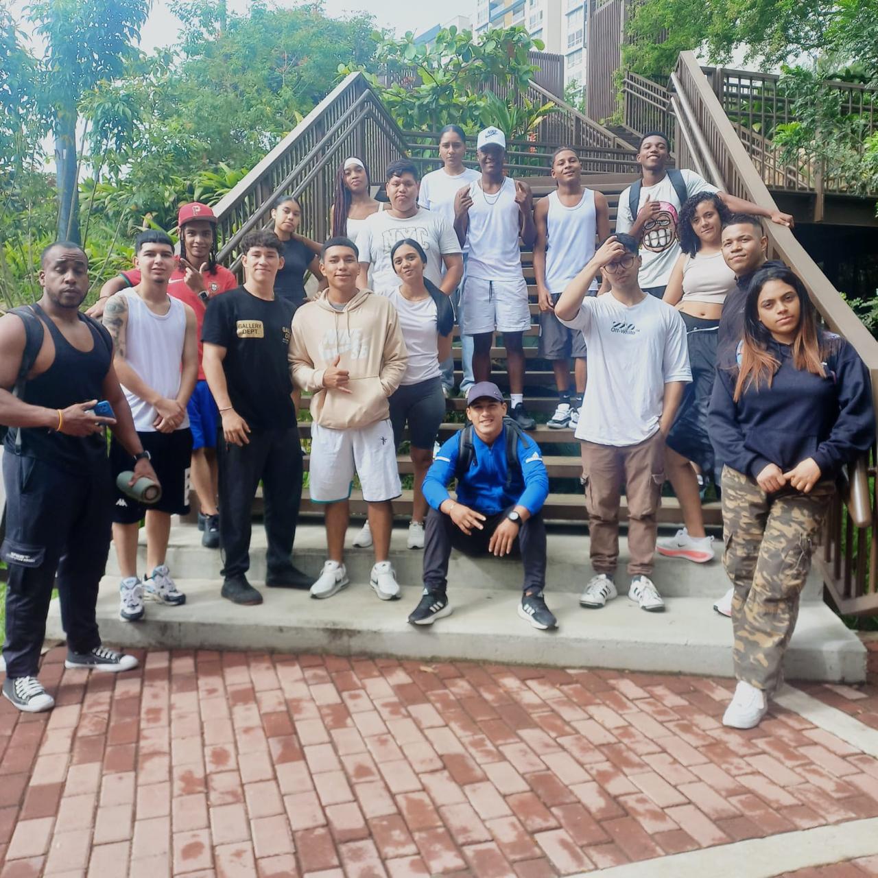 Estudiantes del PoliSuperior