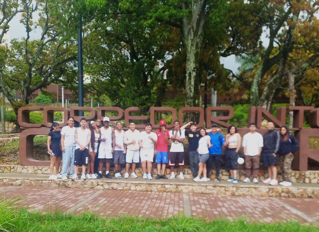 Estudiantes del PoliSuperior