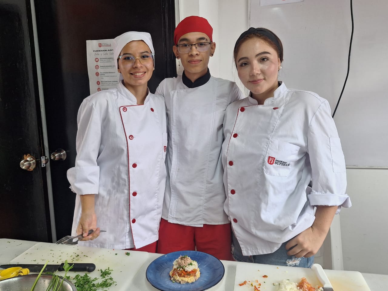 Estudiantes del PoliSuperior