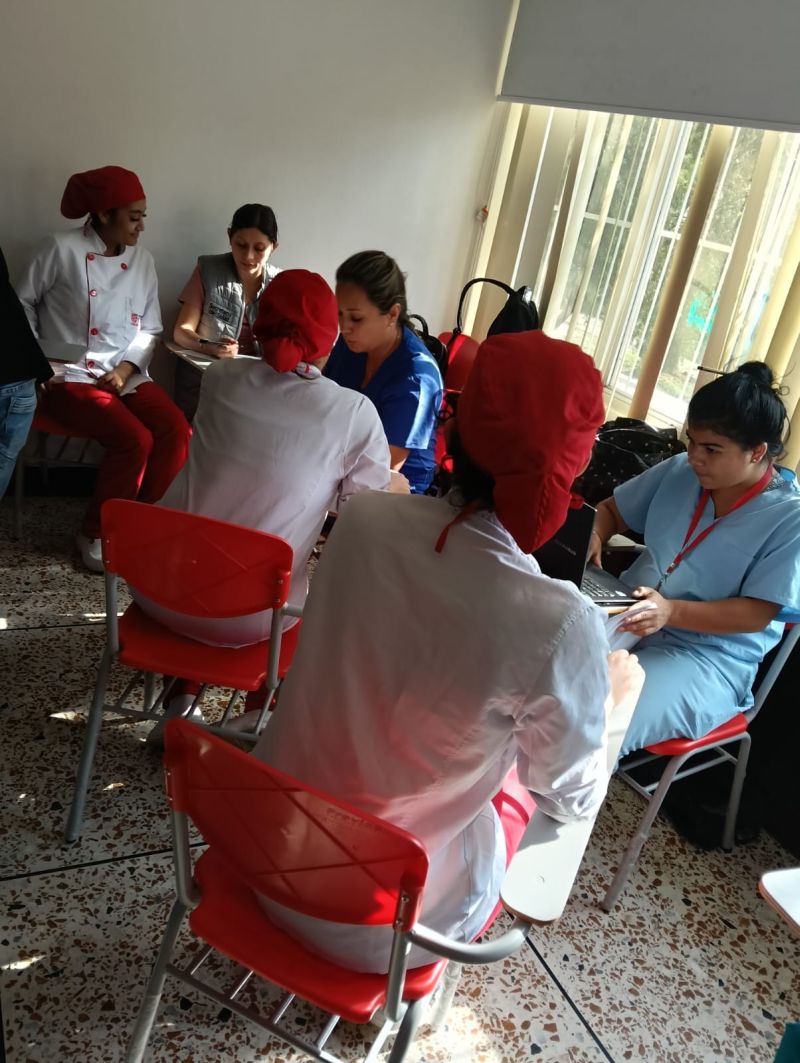 Estudiantes del PoliSuperior